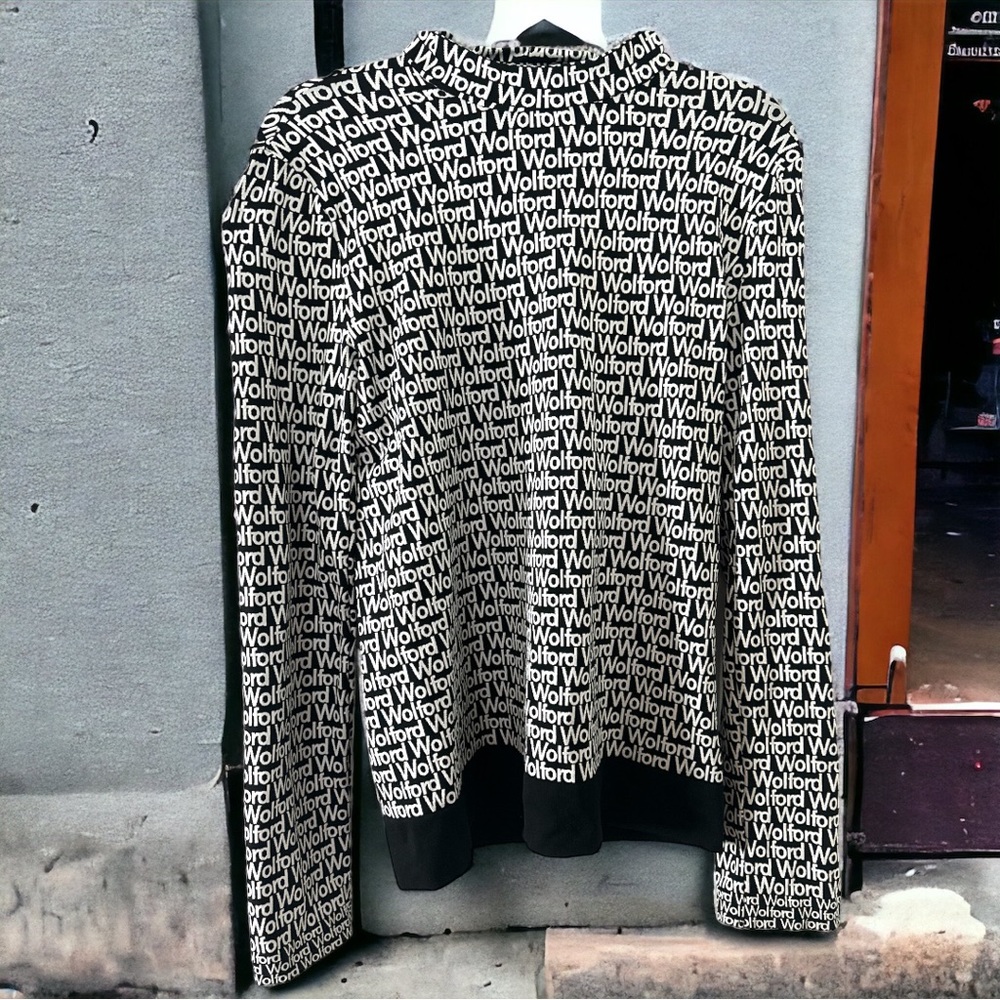 Wolford long sleeve mock neck top SZ M logo stretchy